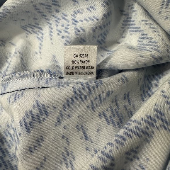 Blue Sky Tunic Top Button Down Blouse 1X Plus Blue White - Picture 9 of 9